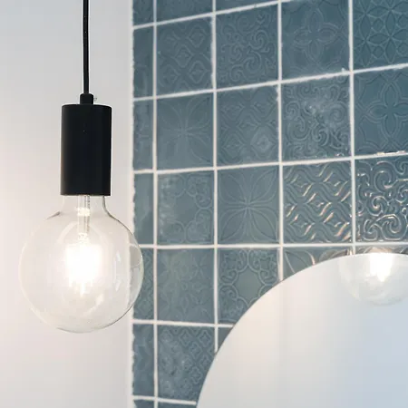 Retreat To A Stylish Concept House In Prázdninový dům Porto