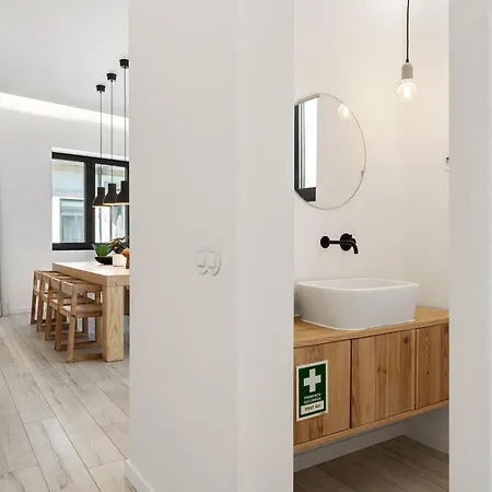 Retreat To A Stylish Concept House In Prázdninový dům *