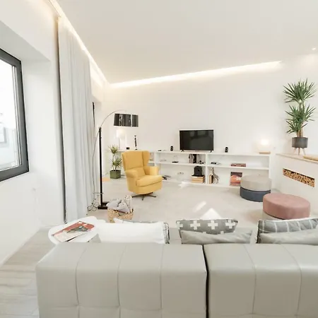Retreat To A Stylish Concept House In * Porto