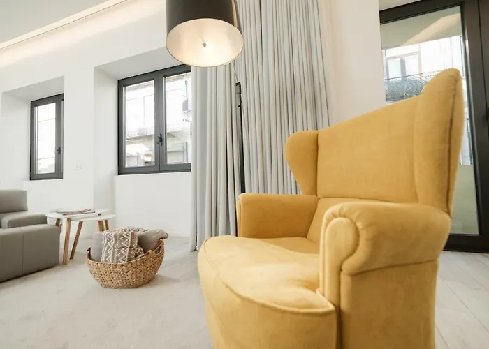 Retreat To A Stylish Concept House In 別荘 ポルト