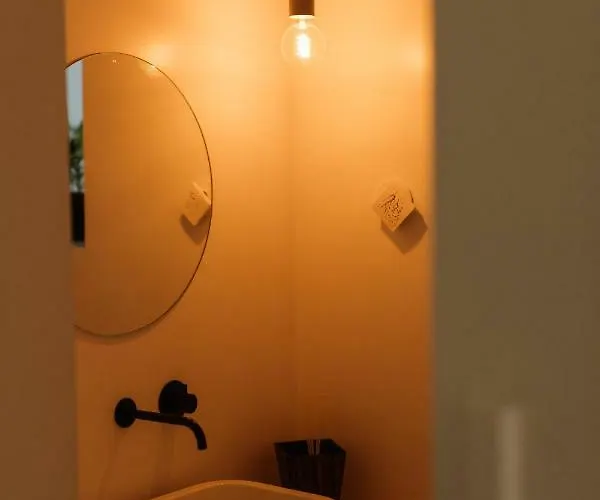 Retreat To A Stylish Concept House In Σπίτι διακοπών